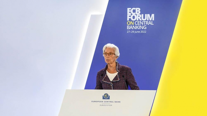 La presidenta del BCE, Christine Lagarde, durante su intervención en la inauguración del foro de bancos centrales,en Sintra (Portugal).