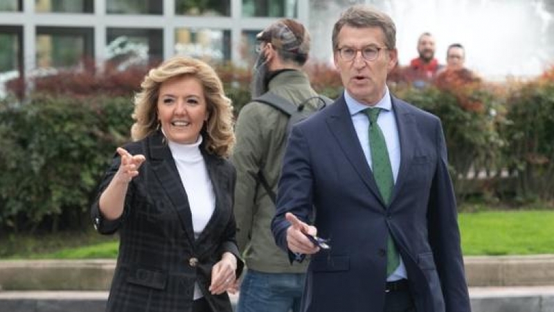 1/7/22 La presienta del PP de Asturias, Teresa Mallada, con Feijóoen marzo pasado en Oviedo.