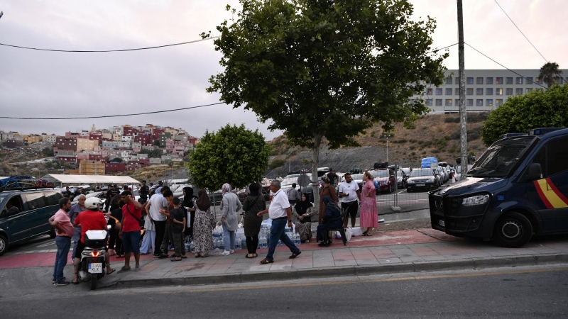 Largas colas en la frontera de Ceuta por la Operación Paso del Estrecho, a 2 de julio de 2022.