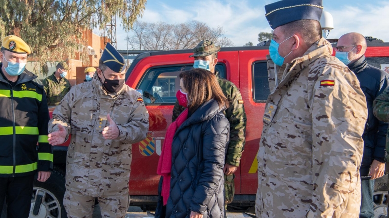 La ministra de Defensa, Margarita Robles, en una visita a la base aérea de Torrejón. Imagen de Archivo.