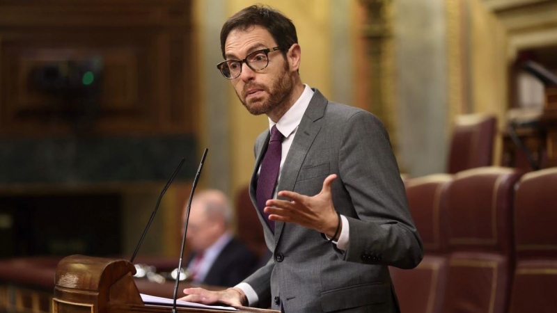 El diputado por Navarra en el Congreso, Sergio Sayas, interviene en una sesión plenaria, en el Congreso de los Diputados, a 26 de mayo de 2022, en Madrid.