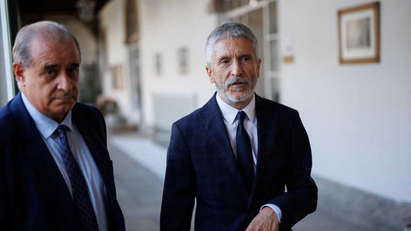 13/07/2022 El director general de la Policía Nacional, Francisco Pardo Piqueras (i) y el ministro de Interior, Fernando Grande-Marlaska (d), a 4 de julio de 2022, en San Lorenzo del Escorial, en Madrid.