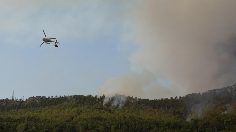 Incendio en Casas de Miravete (Cáceres).