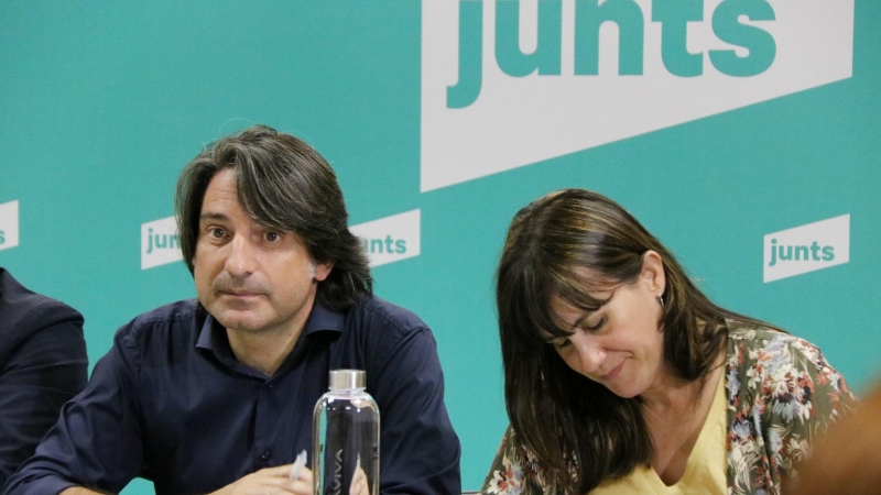 Els vicepresidents de Jxcat Francesc de Dalmases i Aurora Madaula en la reunió de l'executiva del partit.