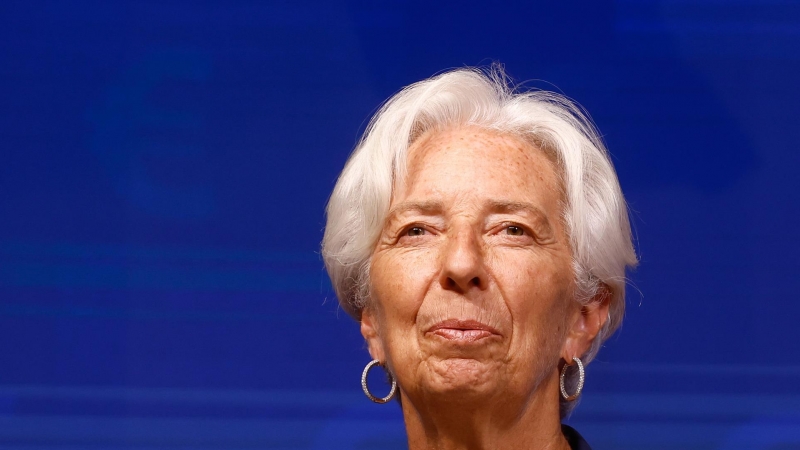 12/07/2022-La presidenta del Banco Central Europeo (BCE), Christine Lagarde, pronuncia un discurso tras la ceremonia de firma de la adopción del euro por parte de Croacia en el Consejo Europeo en Bruselas, Bélgica, el 12 de julio