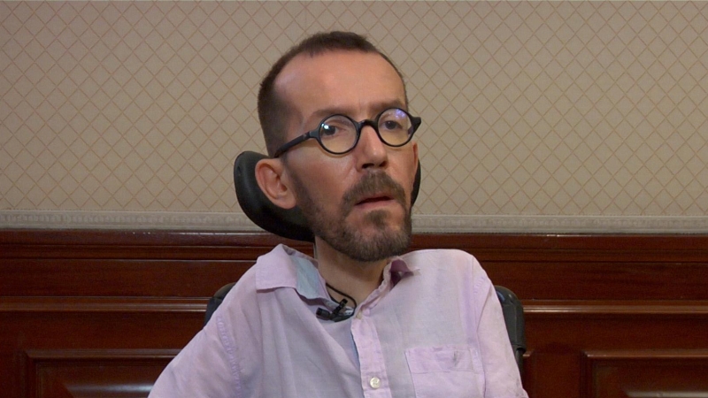 Pablo Echenique, portavoz de Unidas Podemos durante la entrevista a 'Público'.