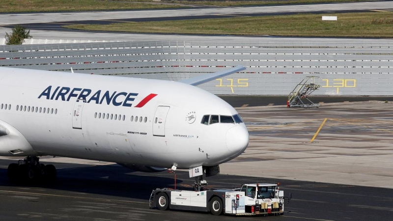 Un avión de Air France en el aeropuerto Charles de Gaulle de París.