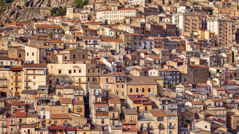 Fotografía desde las alturas de una ciudad italiana.