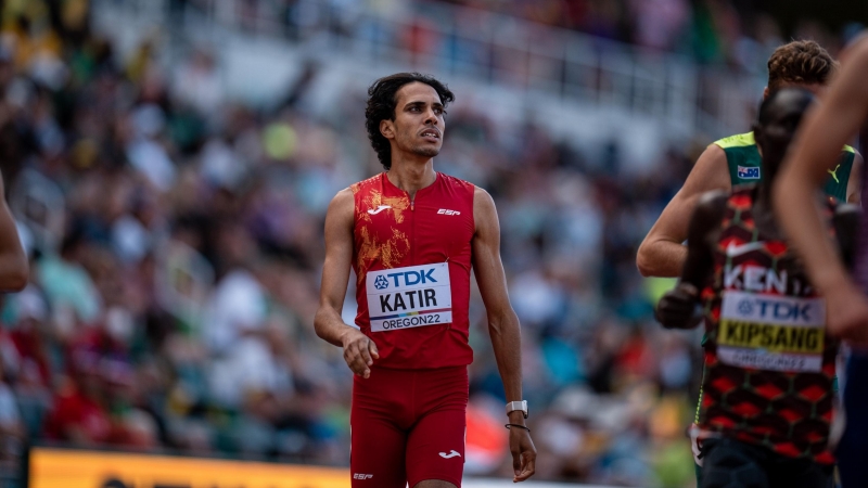 Mohamed Katir, del Equipo Español, en la primera ronda de 1.500 metros durante el Campeonato del Mundo de atletismo al aire libre, a 16 de julio de 2022 en Eugene, Oregón, Estados Unidos.