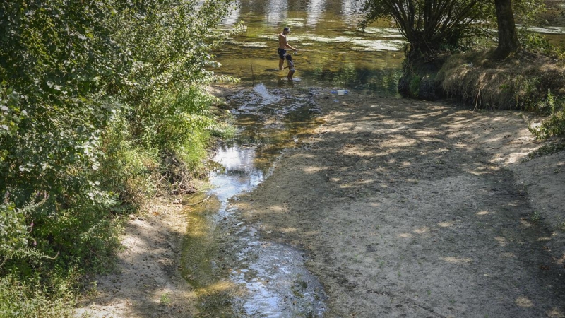 08/08/2022 Vista del caudal del río Maquiás, que abastece al municipio de Ribadavia, a 7 de agosto de 2022, en Ourense.