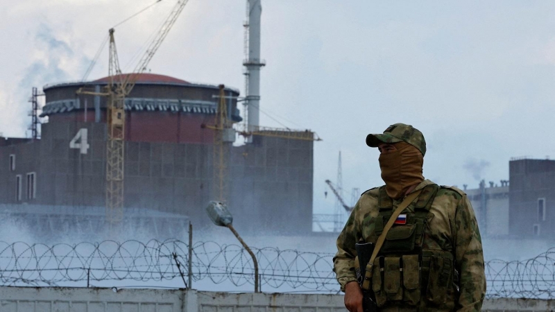La central nuclear de Zaporiyia se encuentra ocupada por las tropas rusas.