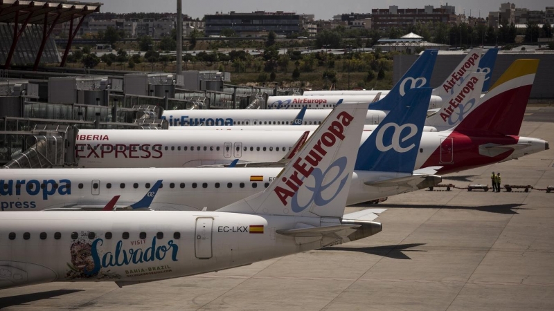 Varios aviones de Air Europa en la terminal T4 del Aeropuerto Adolfo Suárez Madrid-Barajas. E.P./Alejandro Martínez Vélez