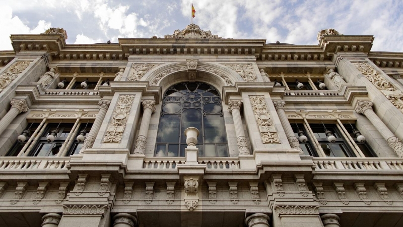 Fachada del edificio del Banco de España situada en la confluencia del Paseo del Prado y la madrileña calle de Alcalá. E.P./Eduardo Parra