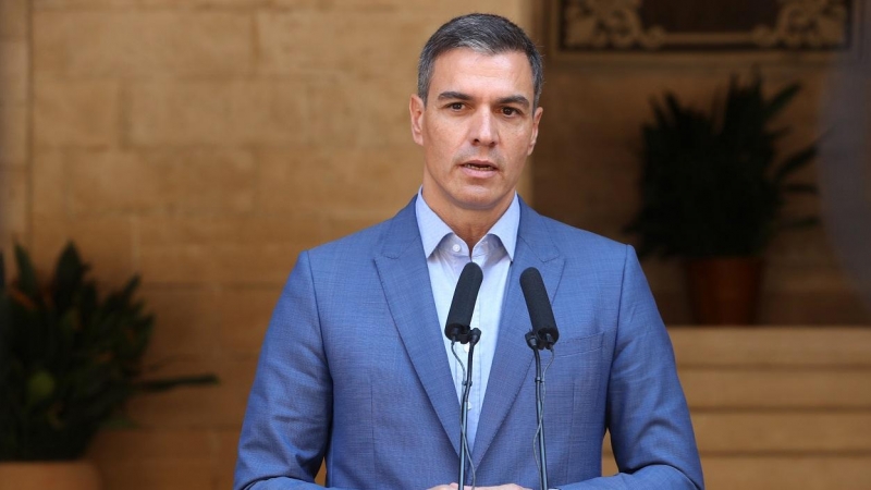 16/08/2022 El presidente del Gobierno, Pedro Sánchez, comparece después de su reunión con el rey Felipe VI, en el Palacio de la Almudaina, a 2 de agosto de 2022, en Palma de Mallorca, Illes Balears.