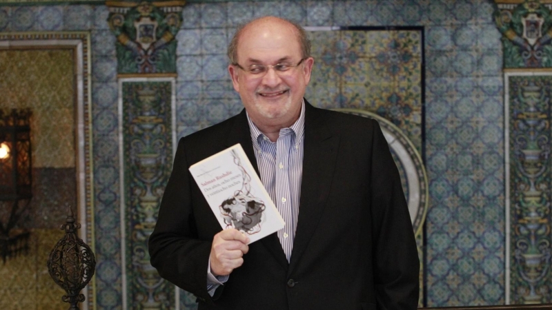 El escritor Salman Rushdie en una imagen de Archivo.