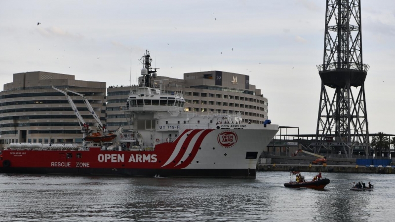 (8/6/22) Vista del buque de Open Arms, ‘Open Arms Uno’, durante su presentación en la Rambla de Mar del puerto de Barcelona, a 8 de junio de 2022.