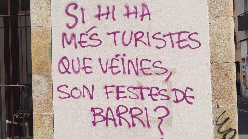 Una pintada a Gràcia.