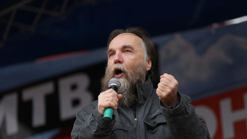 Alexander Dugin habla en la carrera 'Batalla por el Donbás', en apoyo a los territorios prorrusos en Ucrania, en octubre de 2014