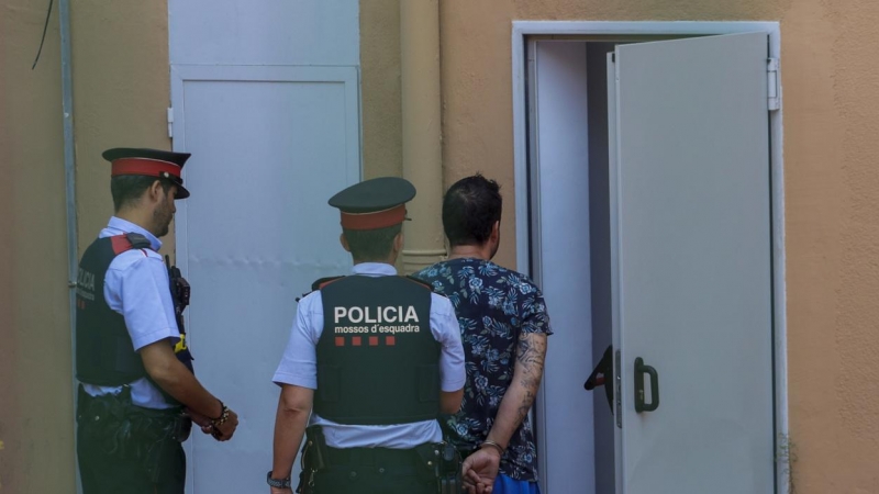 23/08/2022 El conductor detenido el pasado domingo como presunto autor del atropello múltiple de ocho ciclistas en Castellbisbal (Barcelona), dos de los cuales fallecieron y un tercero permanece en estado crítico, ha sido trasladado a los juzgados de Rubí