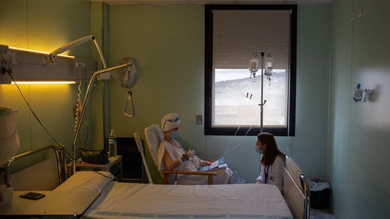 23/04/2020-Una paciente del Hospital Vall d'Hebrón en Barcelona el 23 de abril de 2020.