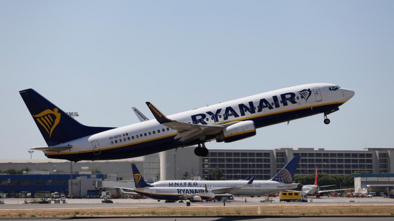 Fotografía de archivo de un avión de Ryanair.