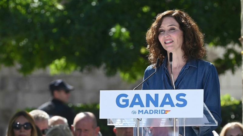 02/09/2022.- La presidenta de la Comunidad de Madrid, Isabel Díaz Ayuso inaugura este viernes en la Plaza de Cervantes de Alcalá de Henares, Madrid, el curso político de los populares madrileños. EFE/ Fernando Villar