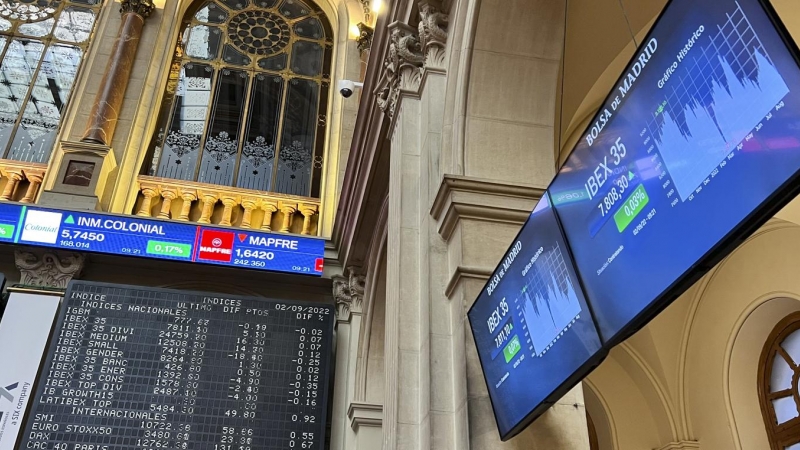 Vista de los paneles informativos de la Bolsa de Madrid. EFE/ Altea Tejido