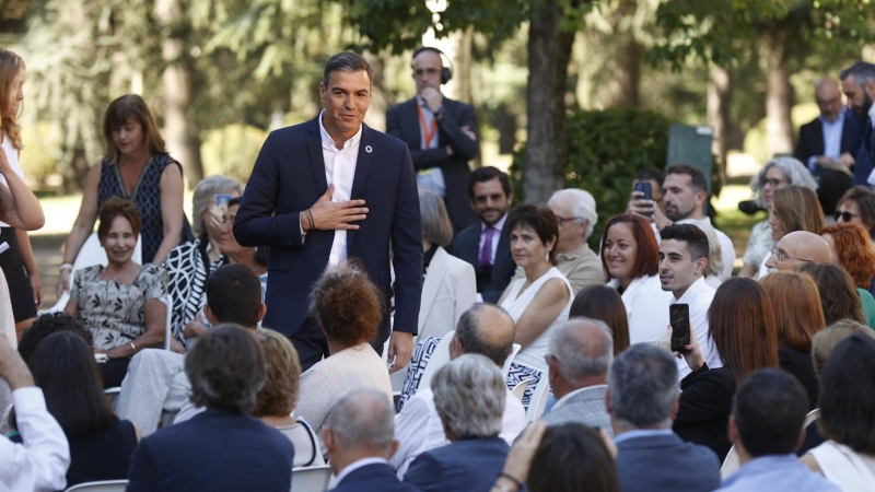 El presidente del Gobierno, Pedro Sánchez, abre el curso político desde el Palacio de la Moncloa, donde atenderá las peticiones e inquietudes de un grupo de ciudadanos escogidos entre los 250.000 españoles que le han dirigido quejas, preguntas o sugerenci