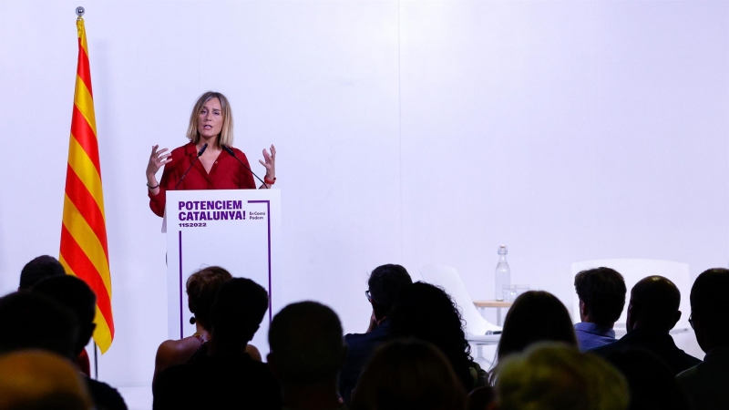 La presidenta de En Comú Podem en el Parlament, Jéssica Albiach, protagoniza una conferencia bajo el título '¡Potenciemos Cataluña!' el 6 de septiembre de 2022.