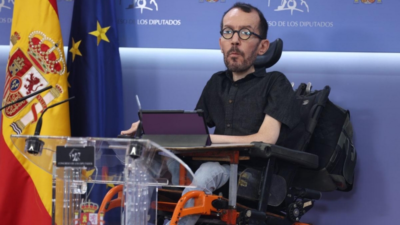 El portavoz de Unidas Podemos en el Congreso de los Diputados, Pablo Echenique, a su llegada a una rueda de prensa previa a una Junta de Portavoces en el Congreso de los Diputados, a 8 de septiembre de 2022, en Madrid (España). Eduardo Parra / Europa Pres