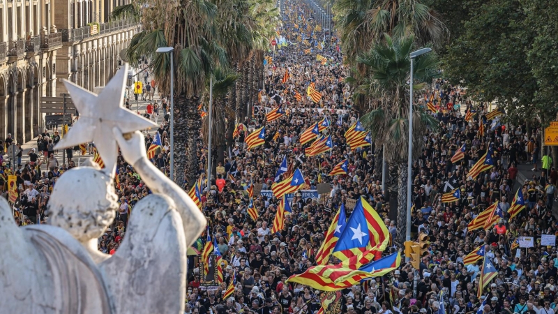 11/09/2022 - Imatge aéria de la manifestació independentista d'aquest 11 de setembre de 2022 a Barcelona, convocada per l'ANC.