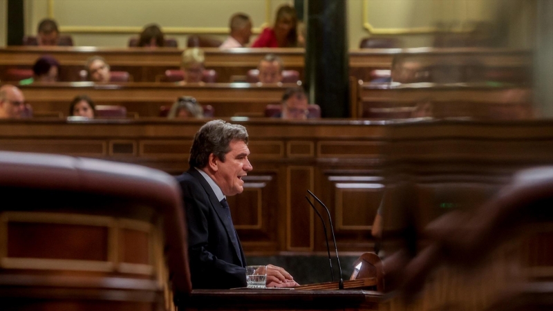 25/08/2022-El ministro de Inclusión, Seguridad Social y Migraciones, José Luis Escrivá, interviene en una sesión plenaria, en el Congreso de los Diputados, a 25 de agosto de 2022, en Madrid