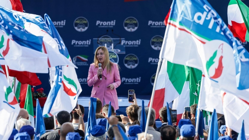 La líder del partido de ultraderecha Hermanos de Italia, Giorgia Meloni, en un acto electoral en Nápoles, a 23 de septiembre de 2022.