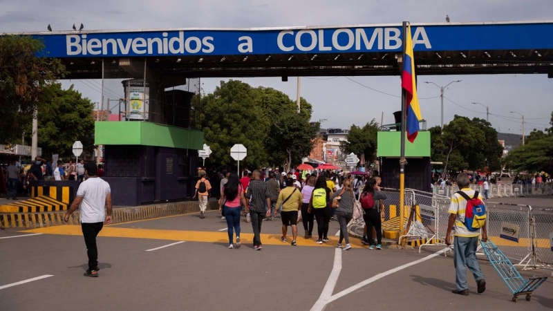 27/9/22 Varias personas cruzan el Puente Internacional Simón Bolívar rumbo a Cúcuta, Norte de Santander (Colombia), a 27 de septiembre de 2022.