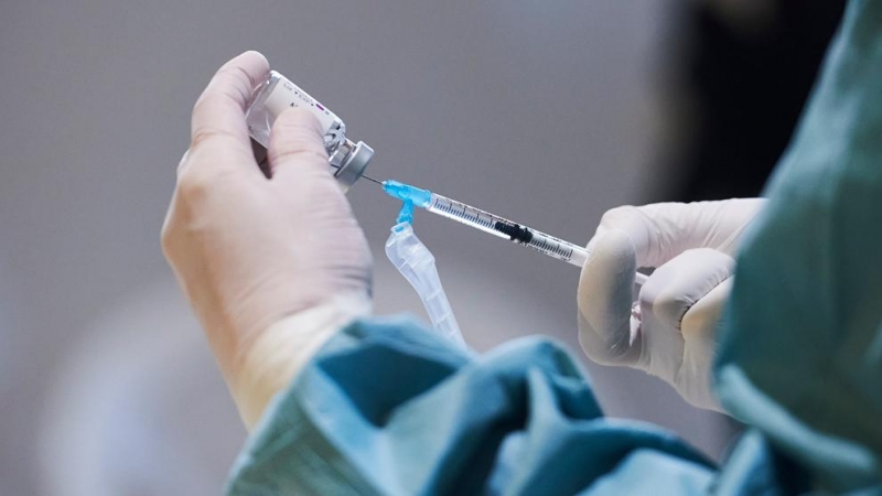 España registra 80.941 reacciones adversas de la vacuna contra el Covid