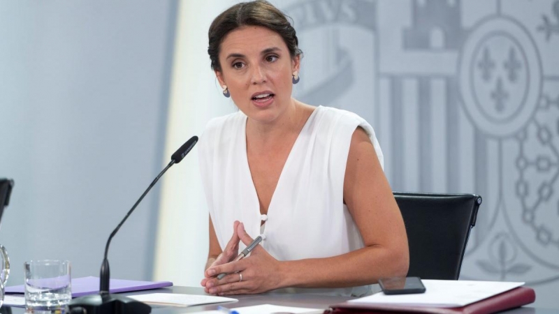 Irene Montero en una rueda de prensa posterior a la reunión del Consejo de Ministros, en el Palacio de La Moncloa, a 30 de agosto de 2022, en Madrid.