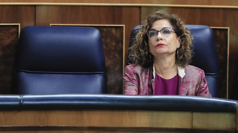 La ministra de Economía y Hacienda, María Jesús Montero, durante en el pleno del Congreso del pasado jueves en Madrid.