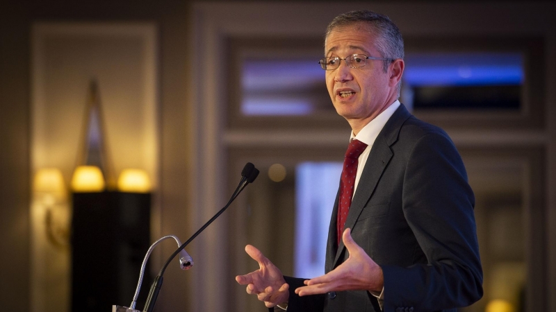 04/10/2022-El gobernador del Banco de España, Pablo Hernández de Cos, interviene durante la V Jornada de Banca del periódico 'elEconomista’, en el Hotel Villa Magna de Madrid, a 4 de octubre de 2022, en Madrid