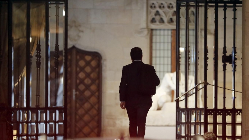 08/10/2022 El presidente de la Generalitat, Pere Aragonès, a su llegada al Palau este sábado, donde trabaja en la remodelación del Govern