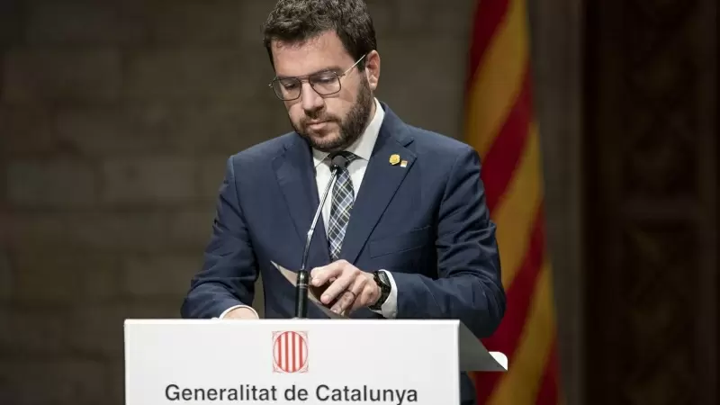 El presidente de la Generalitat, Pere Aragonès, comparece en rueda de prensa, en el Palau de la Generalitat, a 7 de octubre de 2022, en Barcelona, Cataluña, (España).