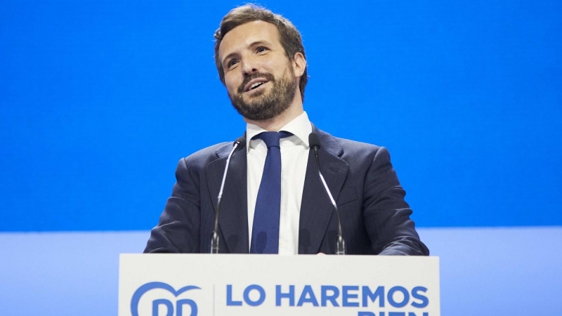 Rosas y Espinas - Pablo Casado, al banquillo