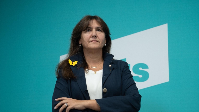 La presidenta de Junts, Laura Borràs, da una rueda de prensa en la sede de la formación- 07/10/2022