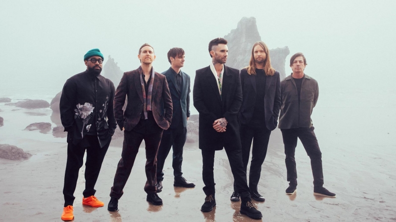 Maroon 5 en una imatge promocional del seu àlbum 'Jordi'