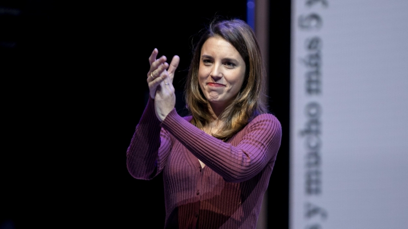 La ministra de Igualdad, Irene Montero, en el acto de de la 'Uni de otoño' en el Teatro Coliseum, a 6 de noviembre de 2022.