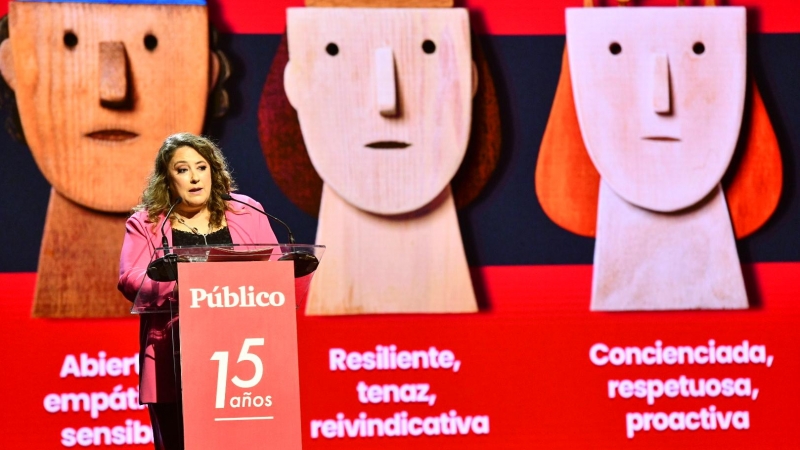 Virginia P. Alonso, directora de Público, durante la gala del 15º aniversario del diario.