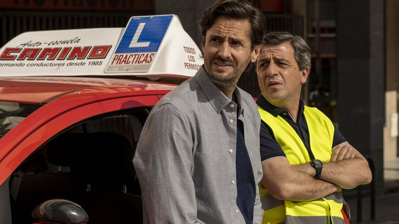 Imagen de Juan Diego Botto y David Lorente en la serie de TNT, 'No me gusta conducir'