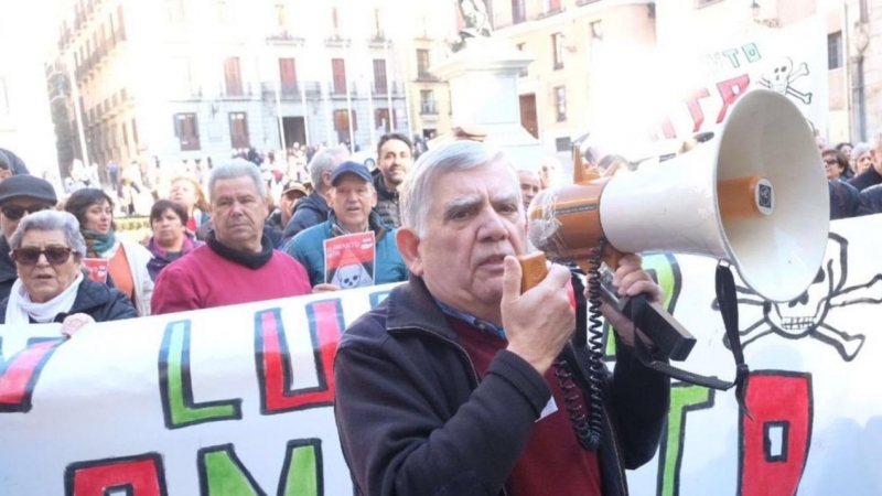 Félix López Rey en una manifestación del movimiento vecinal de Madrid