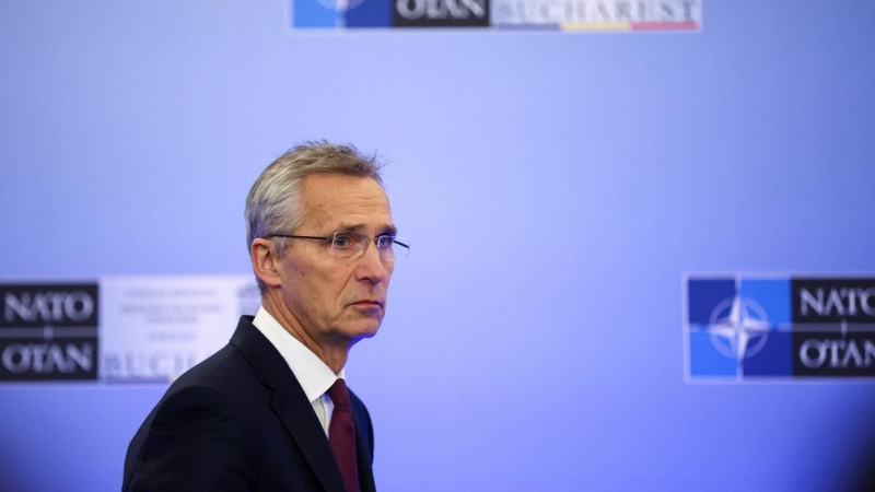 El secretario general de la OTAN, Jens Stoltenberg, durante la cumbre de ministros de Exteriores de la Alianza en Bucarest, a 30 de noviembre de 2022.