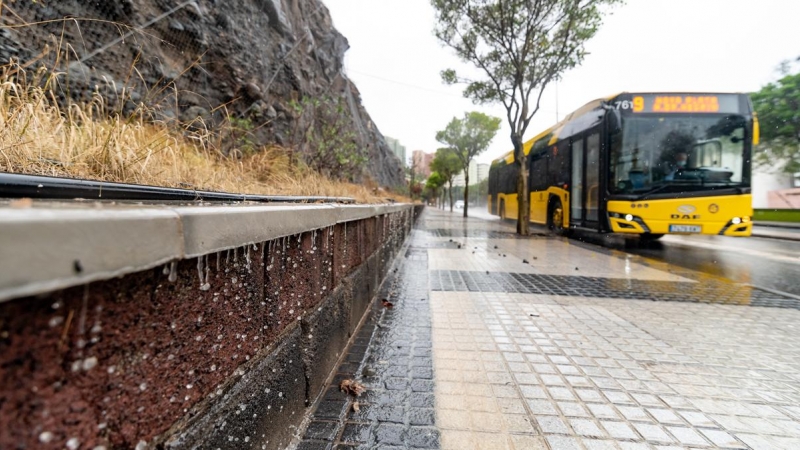 Desprendimientos de algunas rocas por la lluvia en Las Palmas de Gran Canaria, a 25 de septiembre de 2022.