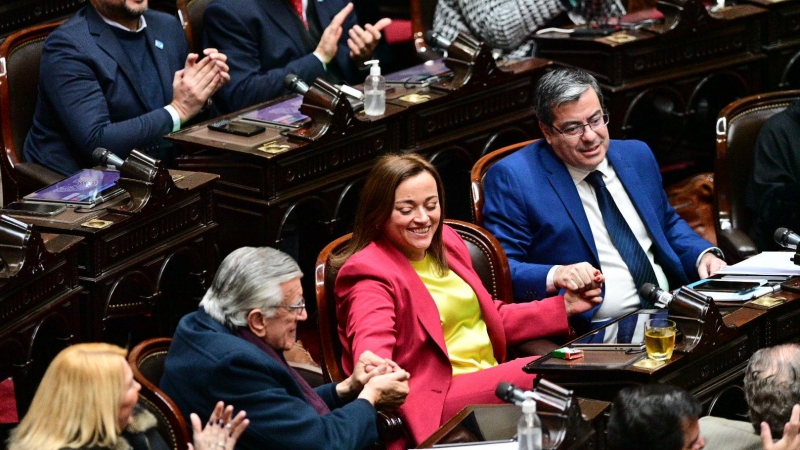 Cecilia Moreau asiste a la sesión en la que es nominada como sucesora de Massa a la presidencia de la Cámara de Diputados de Argentina a 2 de agosto de 2022
